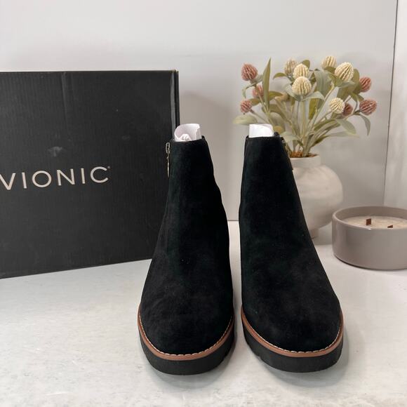 Vionic Hazal Wedge Ankle Boots Zip Up Black Suede Arch Support Women 9.5 NWDFLAW - Picture 2 of 12